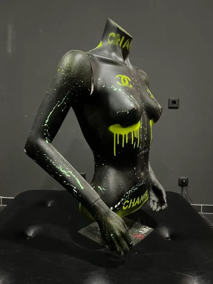 NoirVogue Sculpture – Bild 8