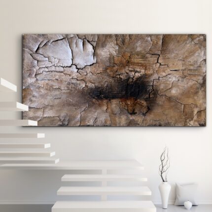 Abstraktes, stark strukturiertes Gemälde in natürlichen Braun- Beige-, Grau- und Weißtönen. Gemalt mit Haut- und Knochenleim, starke Rissbildung, organische lebhafte Oberfläche.