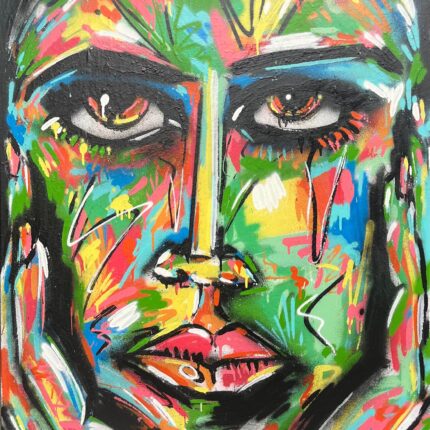 Abstraktes Porträt mit intensivem Blick, bunte Spraypaint-Farbstrukturen auf Leinwand (100 × 80 cm).