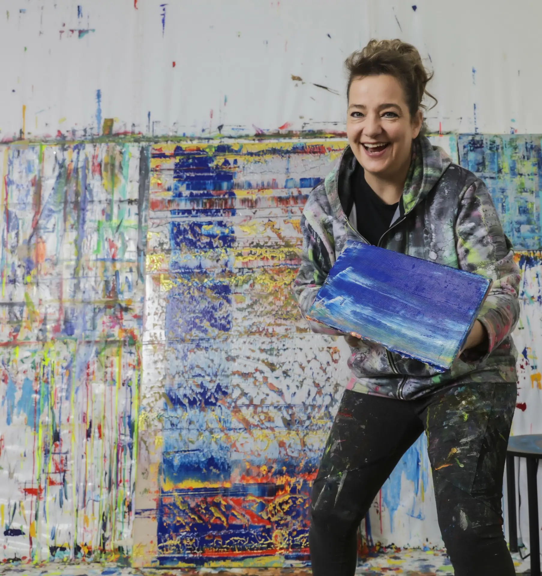 Kerstin Sokoll im Atelier 2 scaled